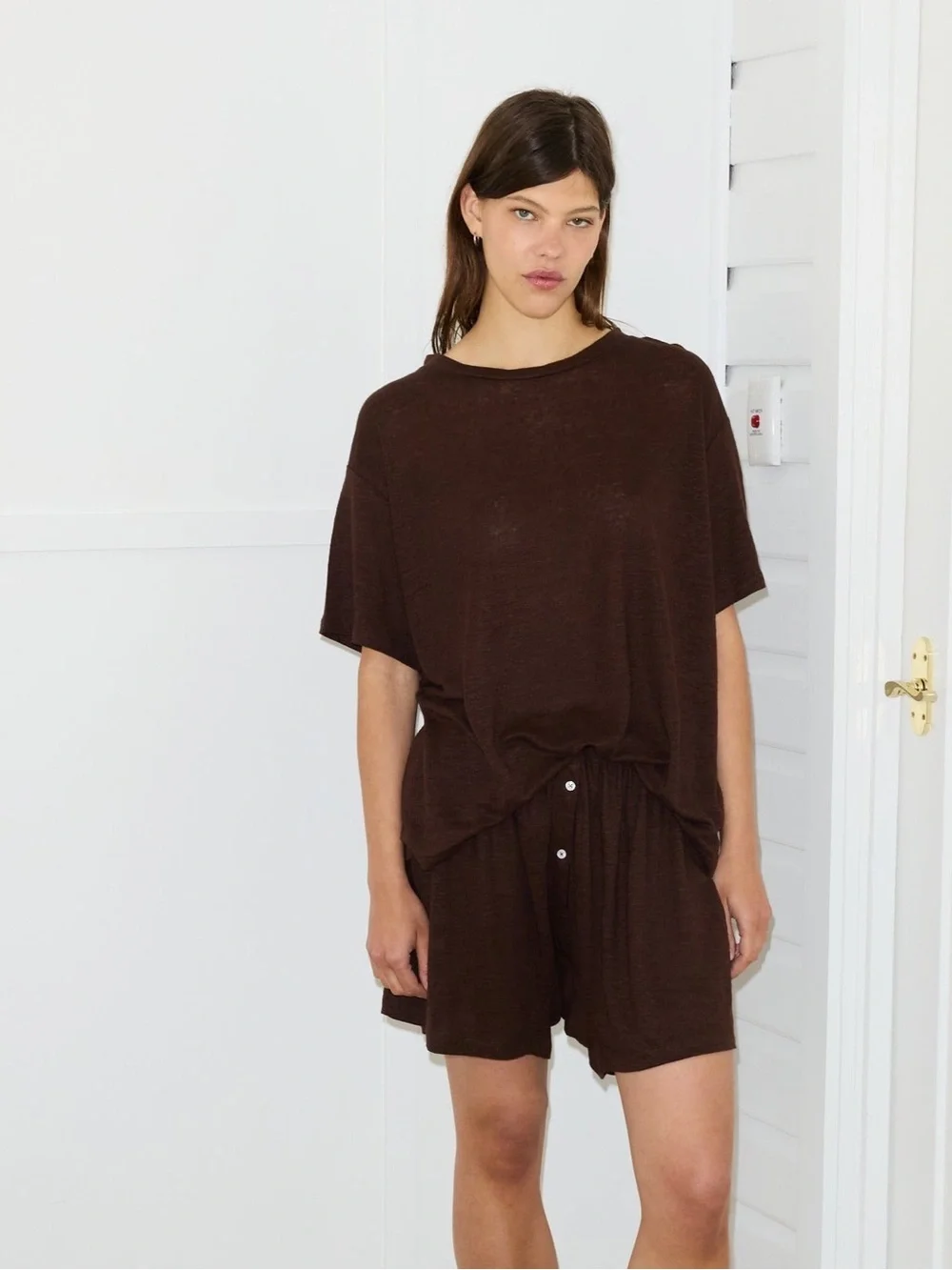 Women's Deiji Studios Short Sleeve Linen Crewneck Tee in Dark Brown - Picture 5 of 6